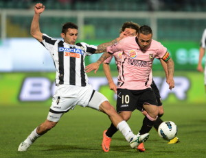 PALERMO, ITALY - MARCH 24:  Fabrizio Miccoli (R) of Palermo and Michele Pazienza of Udinese compete for the ball during the Serie A match between US Citta di Palermo and Udinese Calcio at Stadio Renzo Barbera on March 24, 2012 in Palermo, Italy.  (Photo by Tullio M. Puglia/Getty Images)